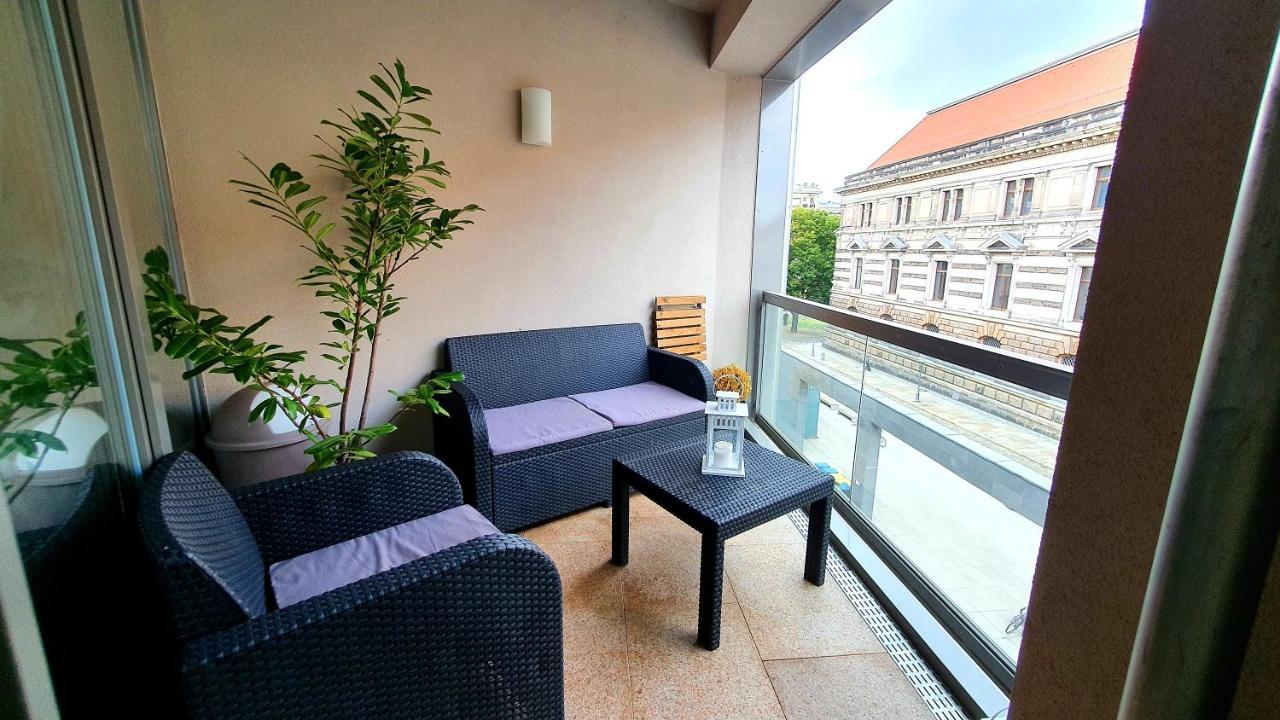 Pineapple Apartments Luxus Apartment Im Palais Am Neumarkt Dresden Luaran gambar